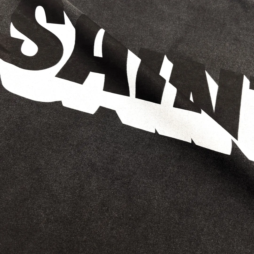 SAINT Michael "Saint letter print" washed and distressed retro Vintage loose short-sleeved T-shirt. Digital white ink direct printing. The fabric is breathable and the pattern is three-dimensional and clear. Fabric: Double yarn 240g Style number: S933 Size: S-M-L-XL Color: Washed black Price: P118